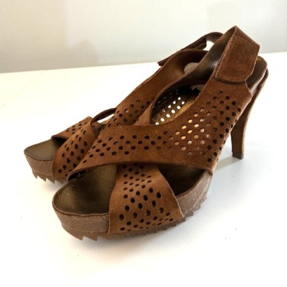 Pedro Garcia Tobacco Suede Cross Strap Platform Sandal | 4.25” Heel | Size 8.5 - Picture 15 of 15